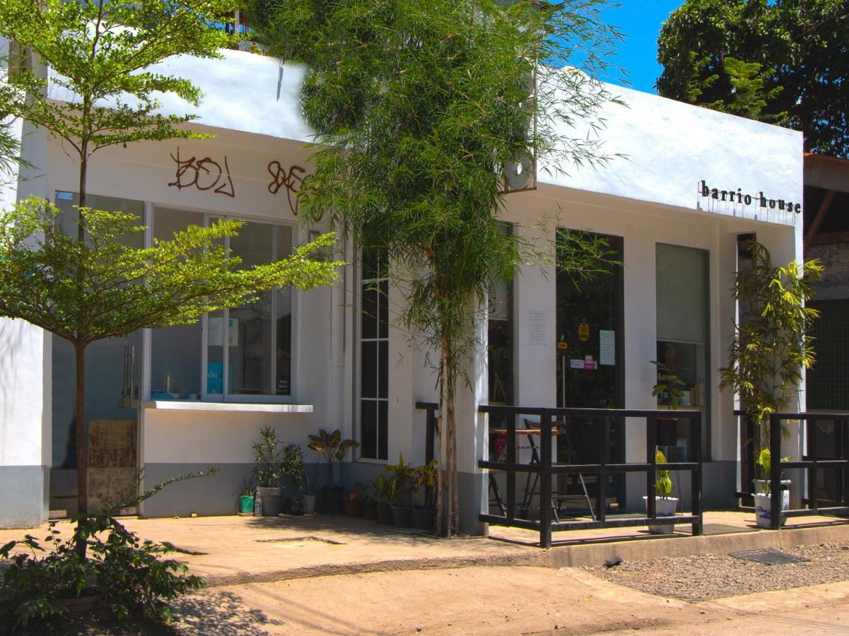 Hometel Barrio House Mactan Lapu-Lapu City Exteriör bild