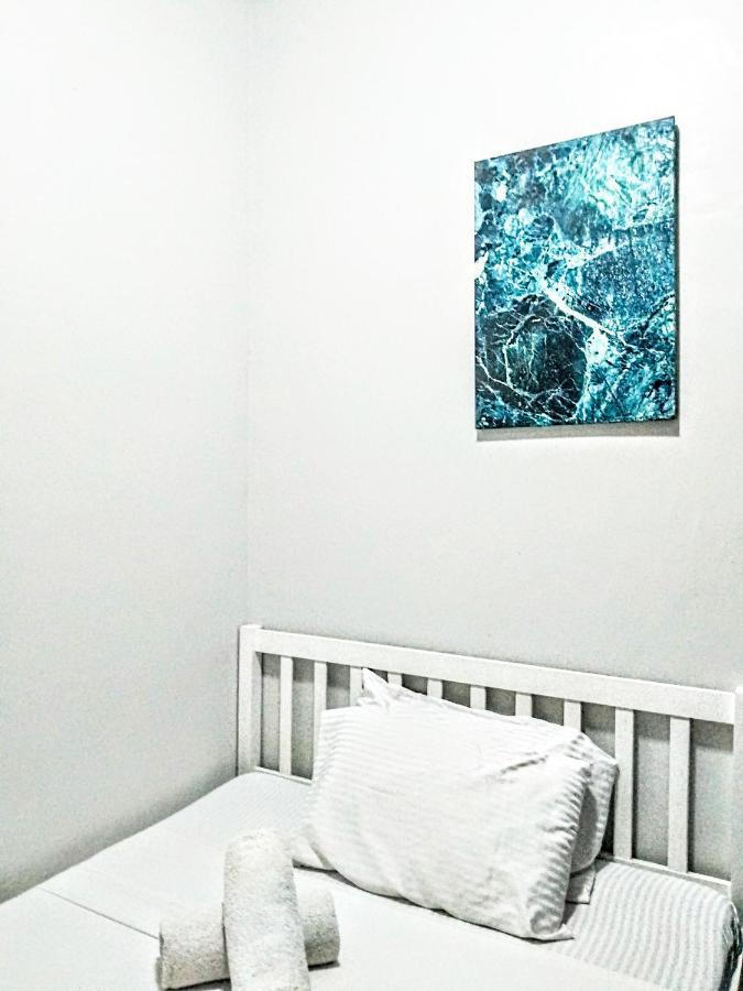 Hometel Barrio House Mactan Lapu-Lapu City Exteriör bild
