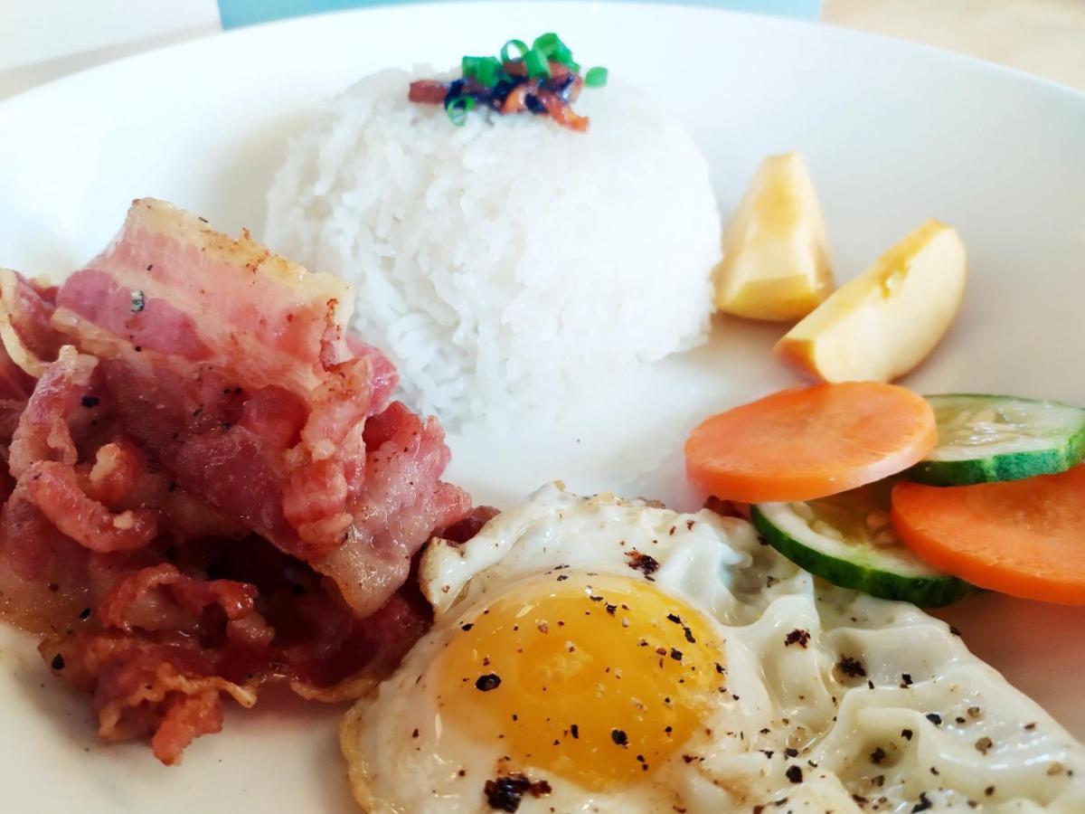 Hometel Barrio House Mactan Lapu-Lapu City Exteriör bild