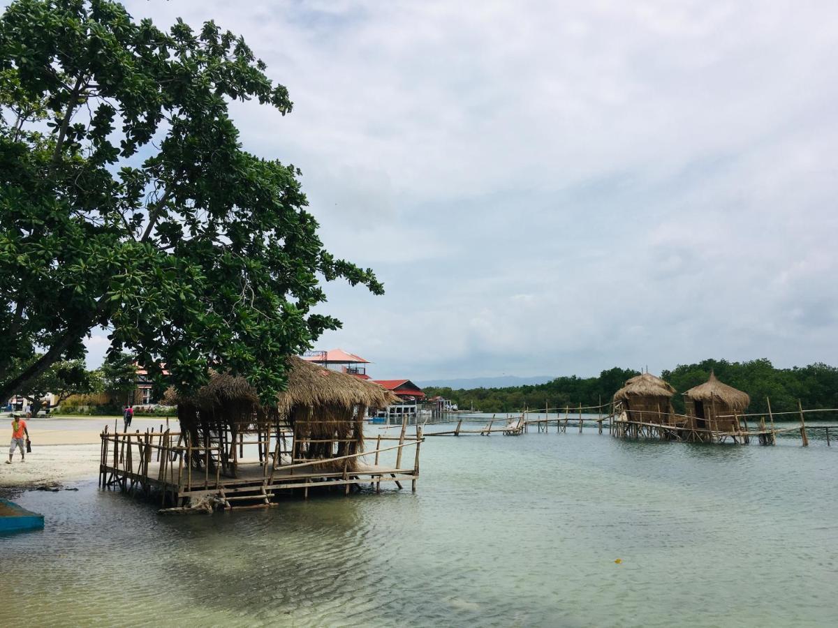 Hometel Barrio House Mactan Lapu-Lapu City Exteriör bild