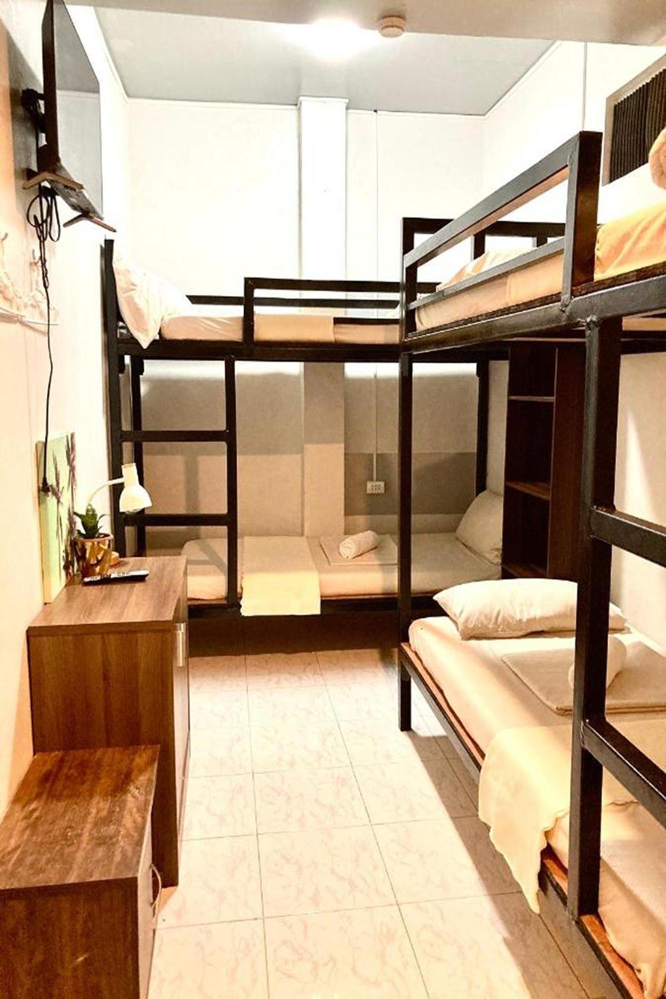 Hometel Barrio House Mactan Lapu-Lapu City Exteriör bild